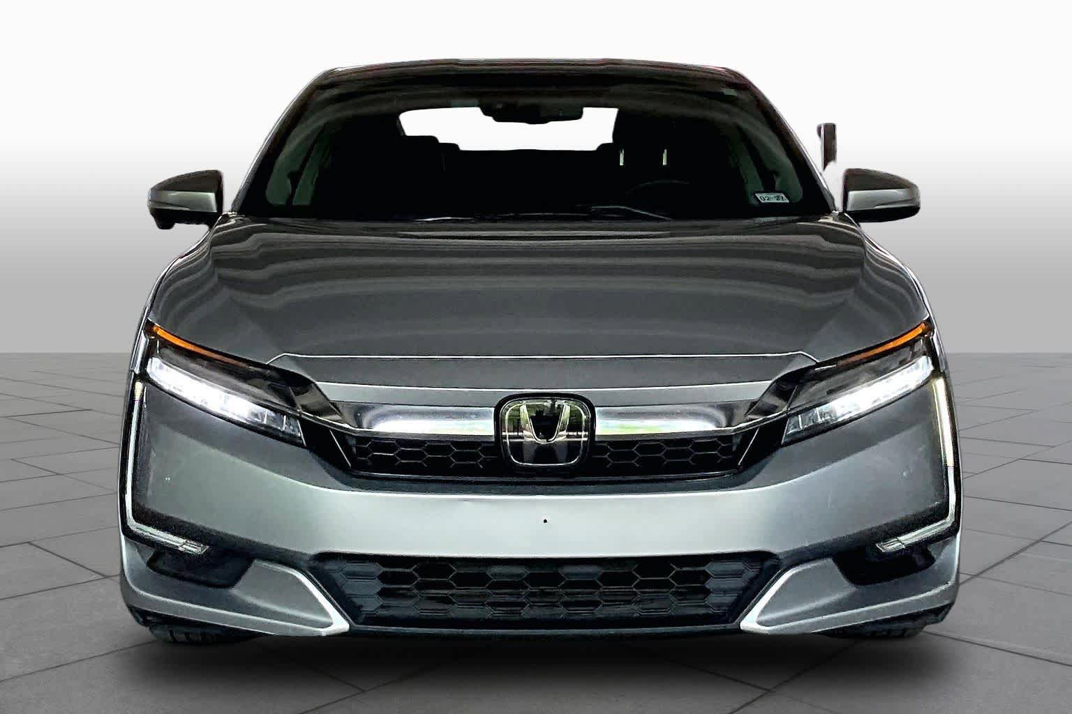 Used 2018 Honda Clarity Plug-In Hybrid image 3