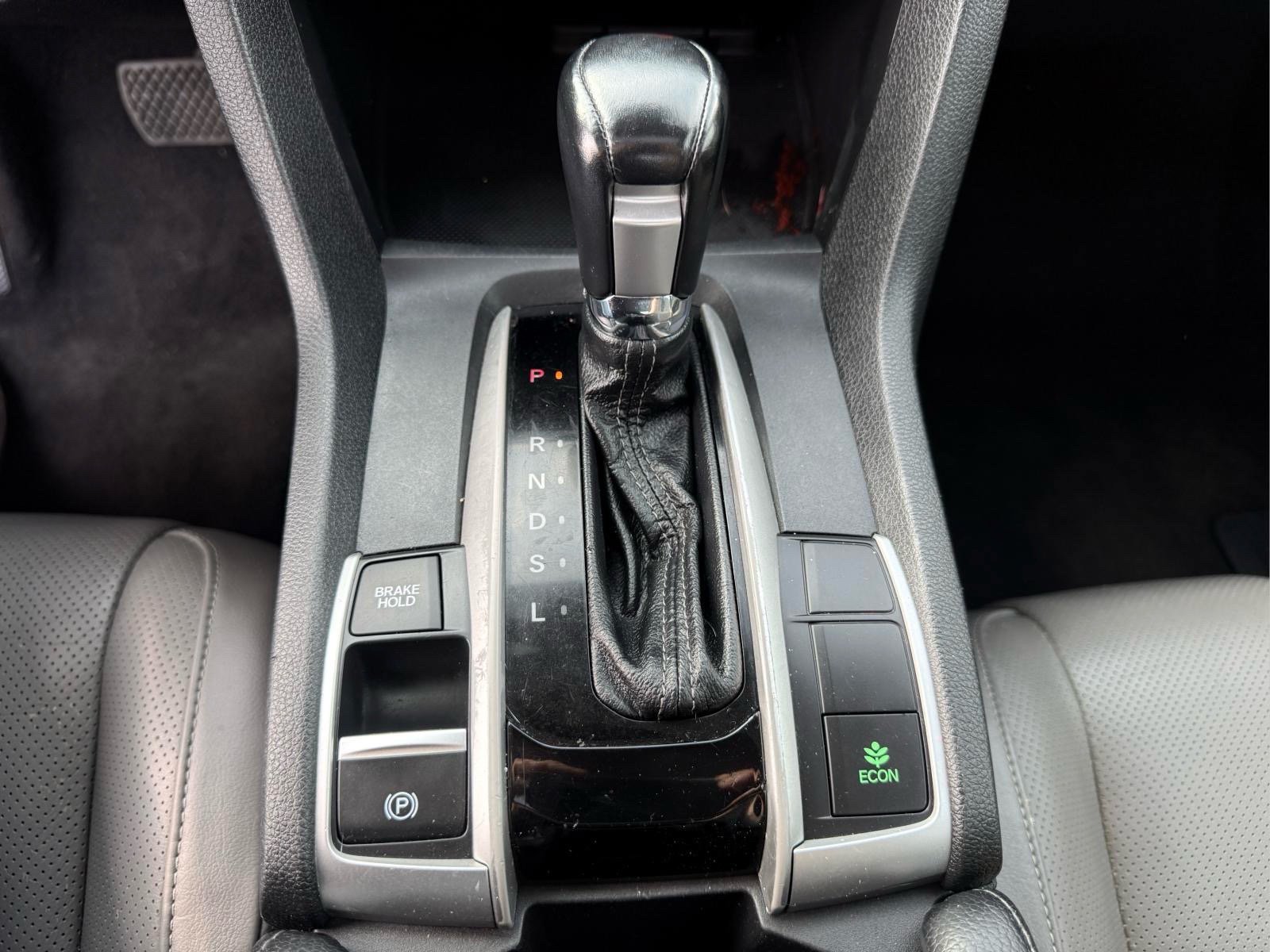Used 2017 Honda Civic Touring image 23