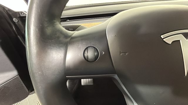 Used 2018 Tesla Model 3 Long Range RWD image 15