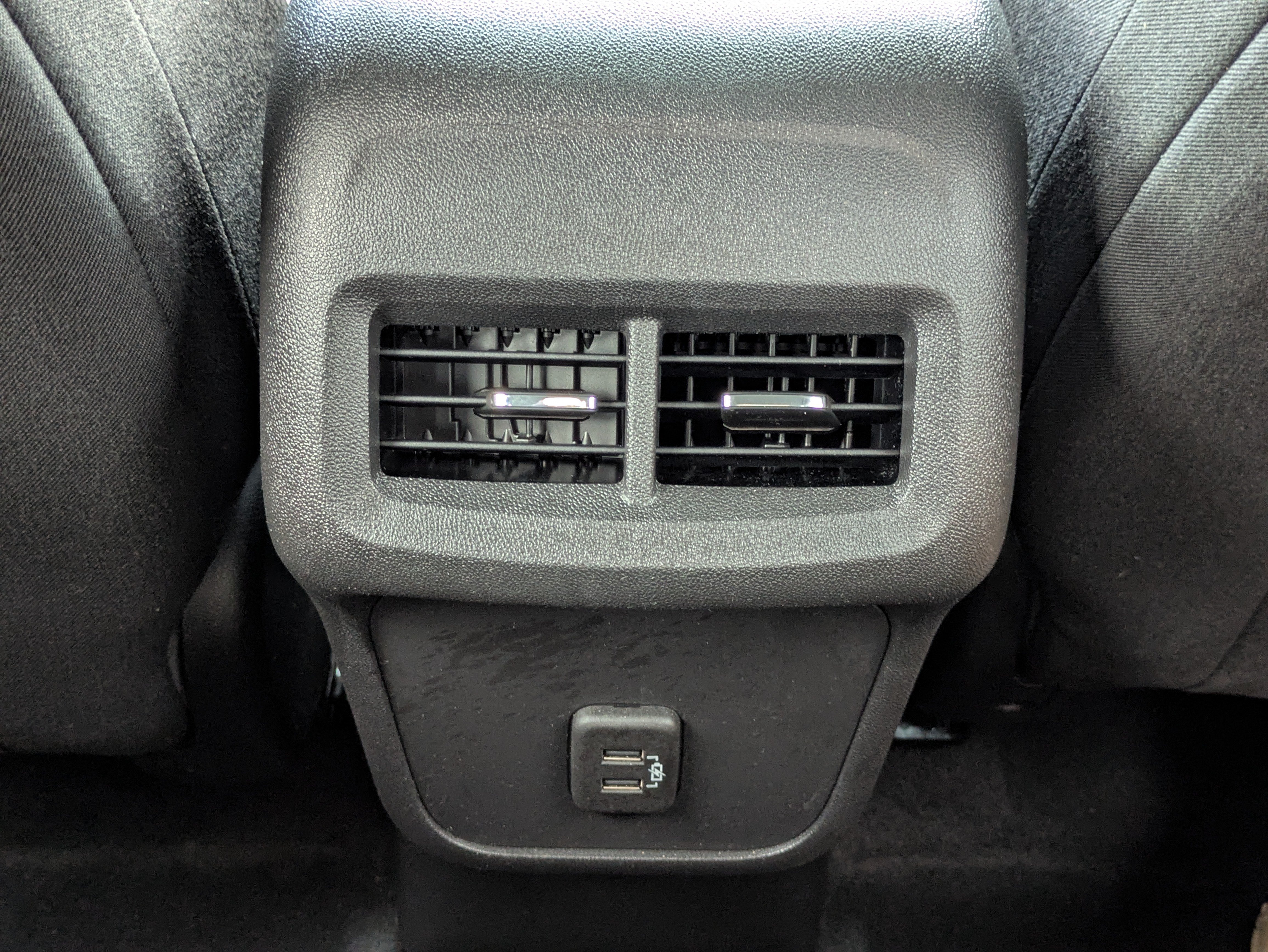 Used 2020 Chevrolet Equinox LT FWD image 34