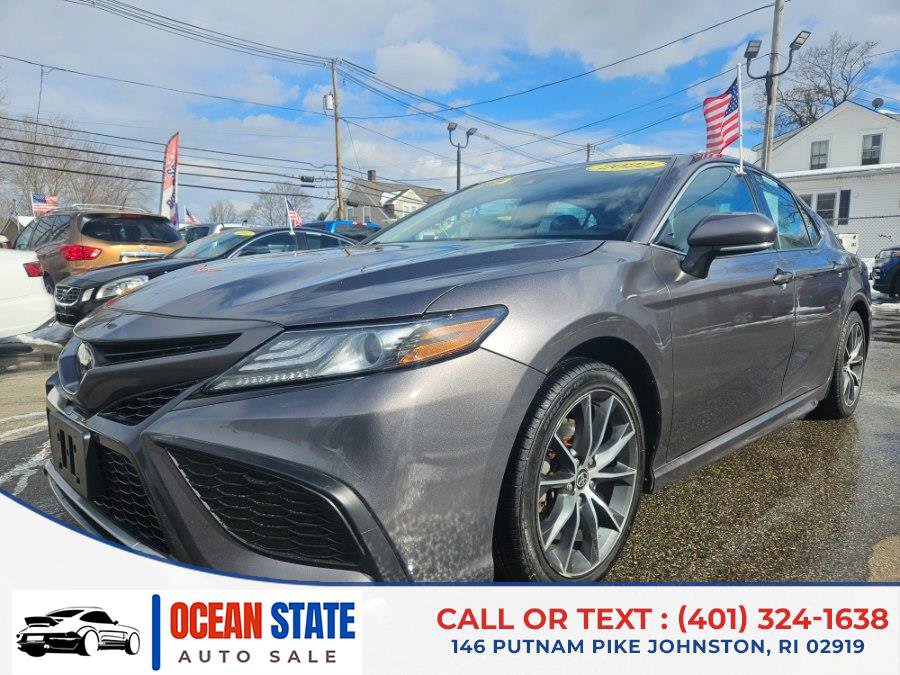 Used 2022 Toyota Camry XSE image 1