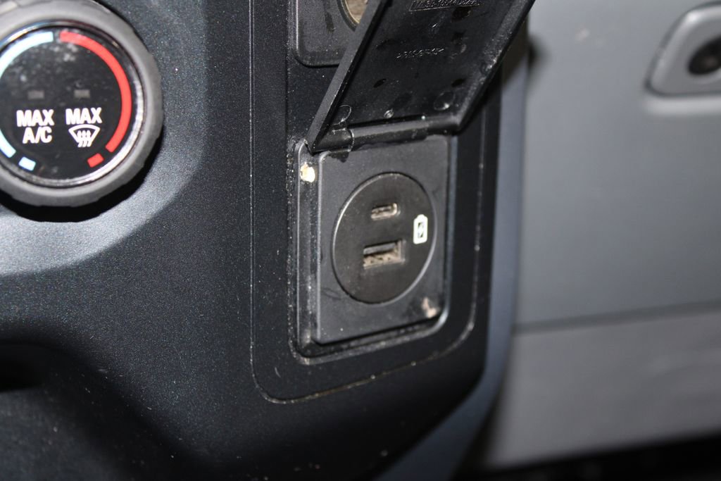 Used 2023 Ford F150 XLT image 46