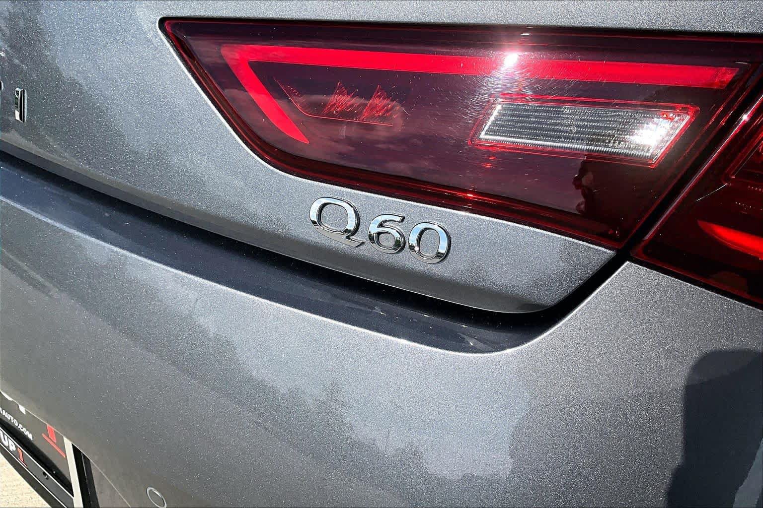 Used 2022 INFINITI Q60 3.0t Luxe w/ Essential Package RWD image 8