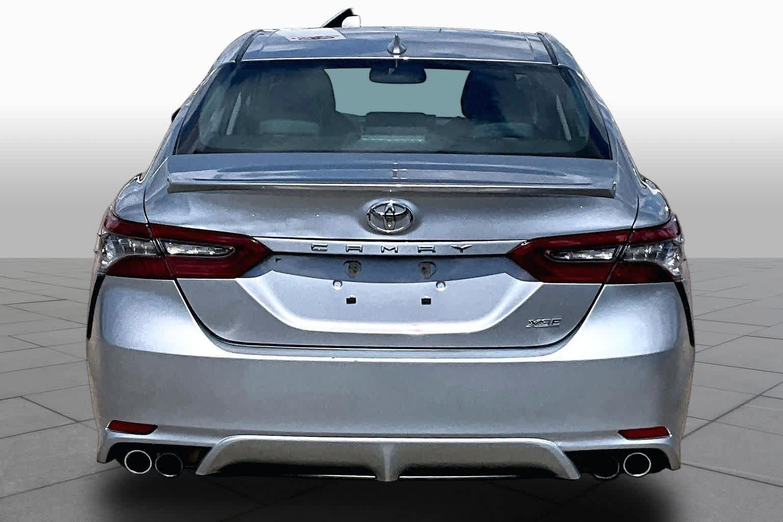 Used 2023 Toyota Camry XSE FWD image 5