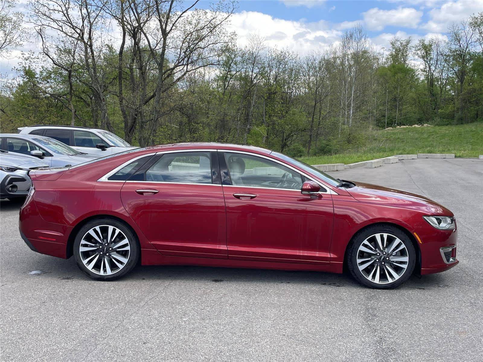Used 2017 Lincoln MKZ Reserve w/ Climate Package AWD/4WD image 4
