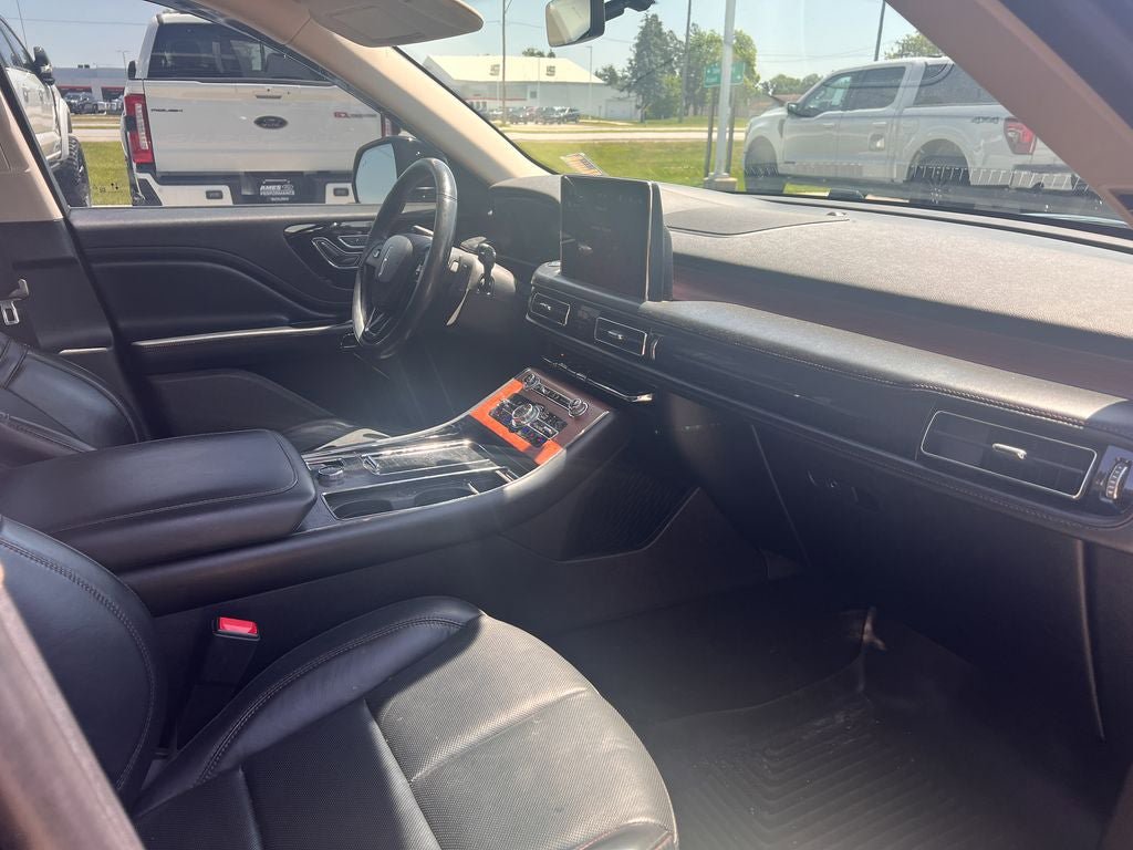 Used 2021 Lincoln Aviator Reserve w/ Equipment Group 201A AWD/4WD image 19