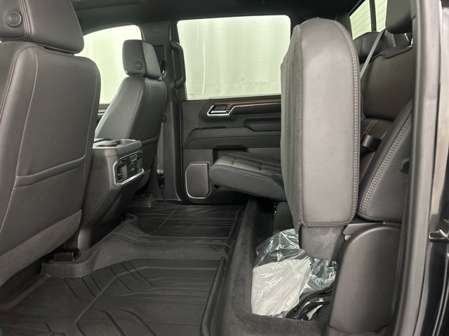 Used 2024 Chevrolet Silverado 3500 High Country w/ High Country Premium Package image 29