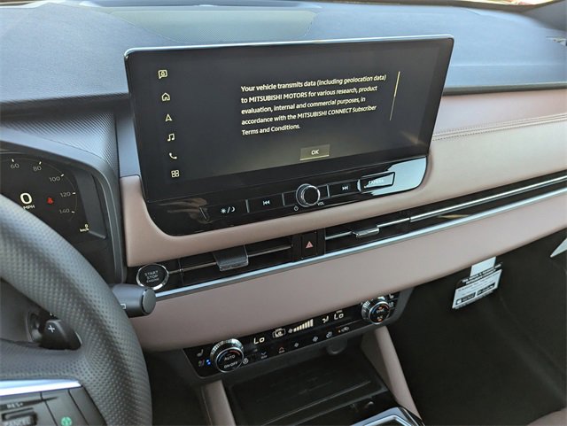 New 2025 Mitsubishi Outlander SEL image 14