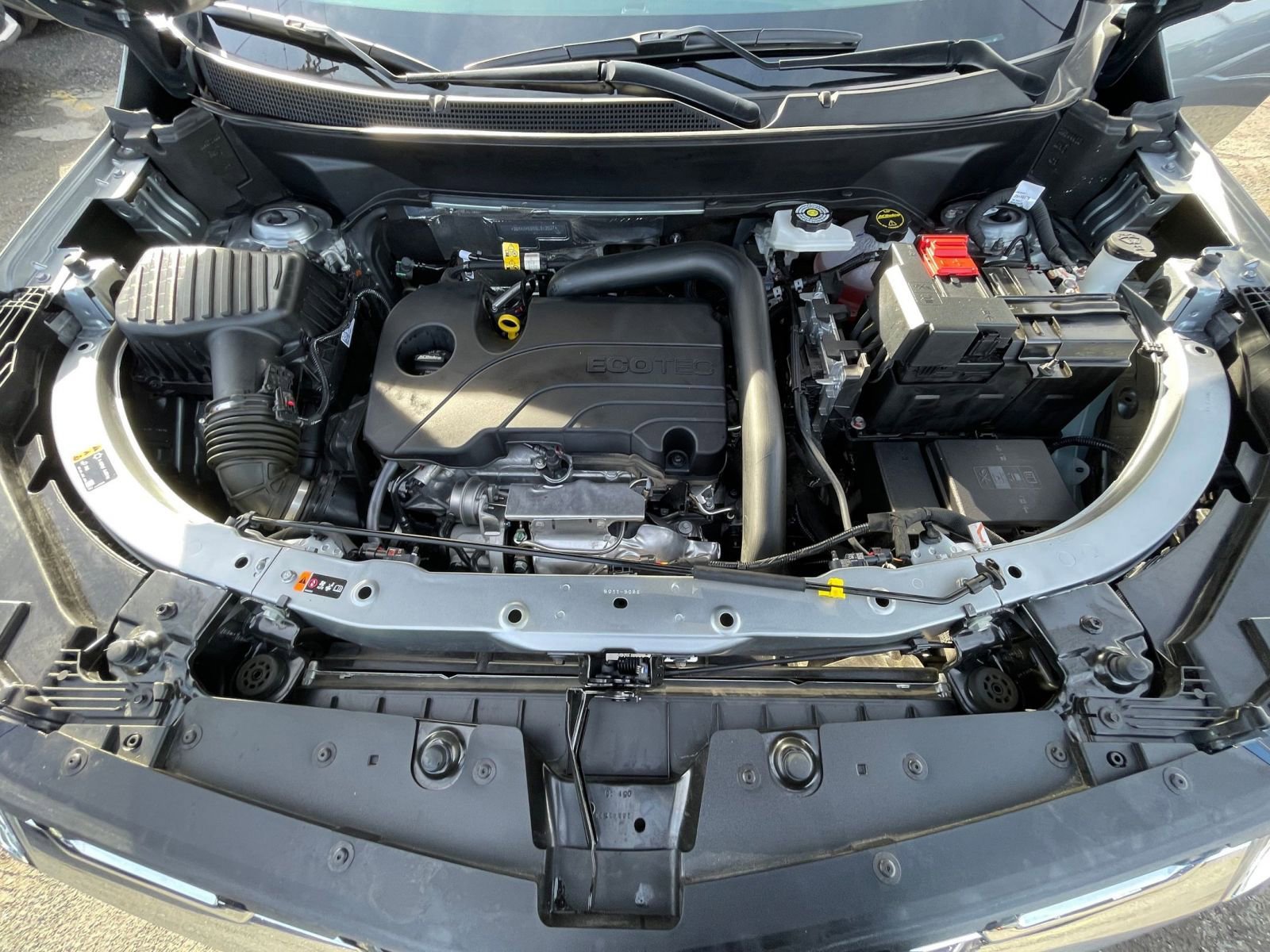 Used 2025 Chevrolet Equinox LT image 33