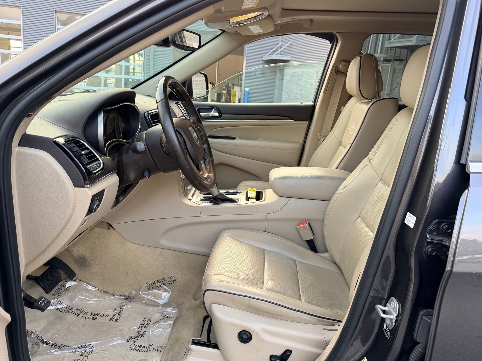 Used 2021 Jeep Grand Cherokee Overland RWD image 14