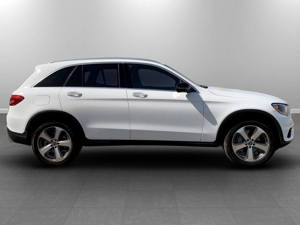 Used 2019 Mercedes-Benz GLC 300 image 8