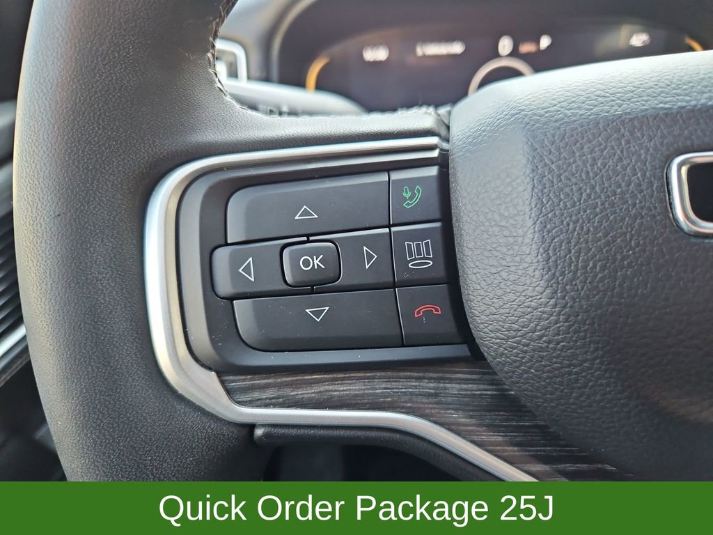 Used 2024 Jeep Wagoneer Series II w/ Flexible Seating Group image 11