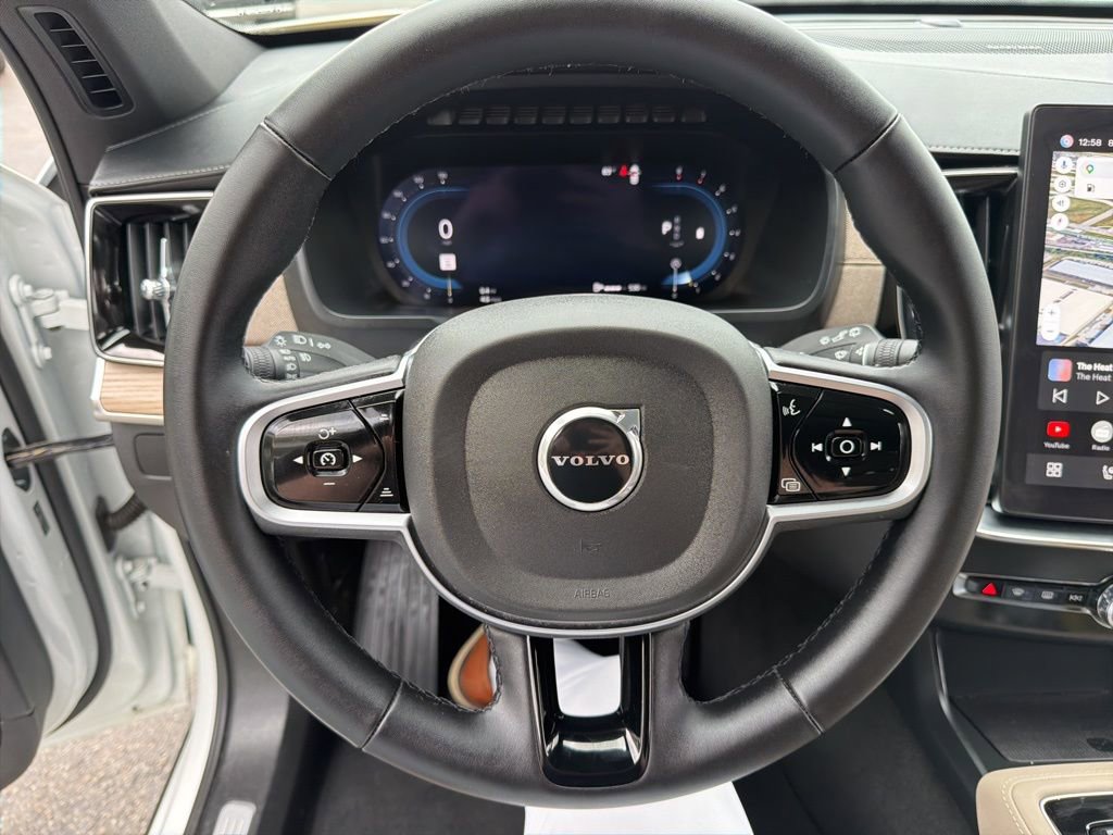 Certified 2025 Volvo XC90 B5 Plus image 8