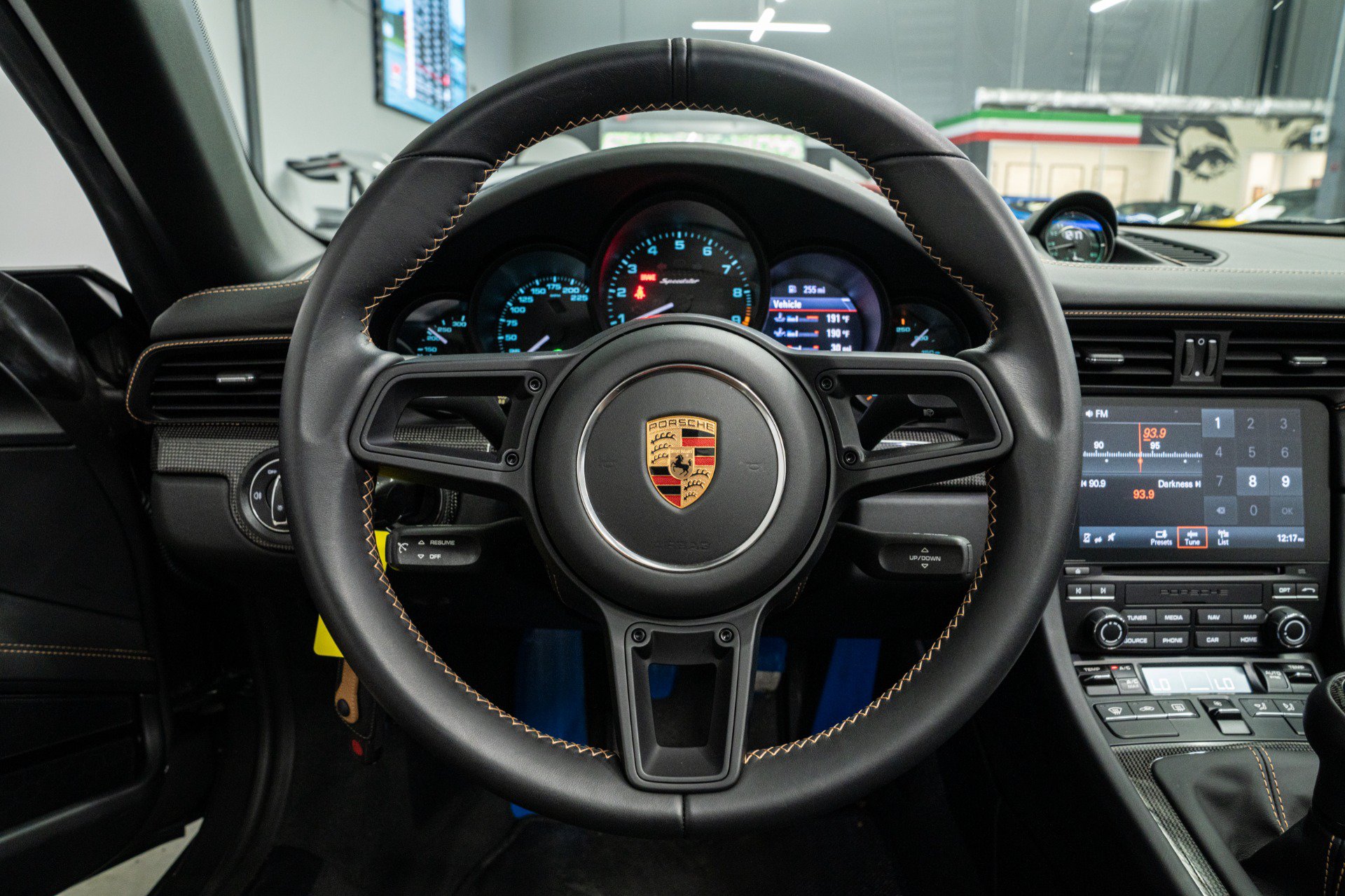 Used 2019 Porsche 911 Speedster RWD image 14