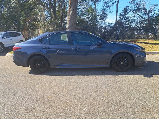 Used 2026 Toyota Camry SE image 9