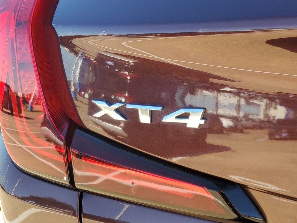 Used 2023 Cadillac XT4 Premium Luxury w/ Technology Package image 6