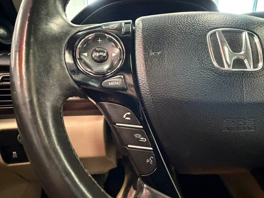 Used 2017 Honda Accord EX-L image 38