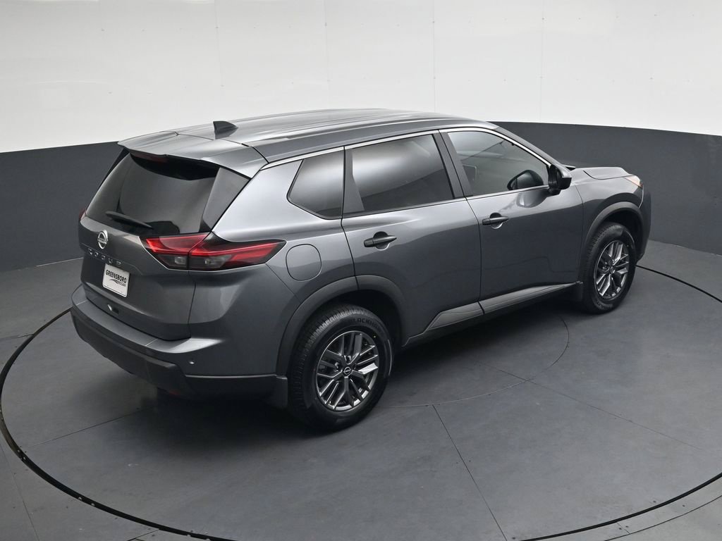 Used 2025 Nissan Rogue S FWD image 25