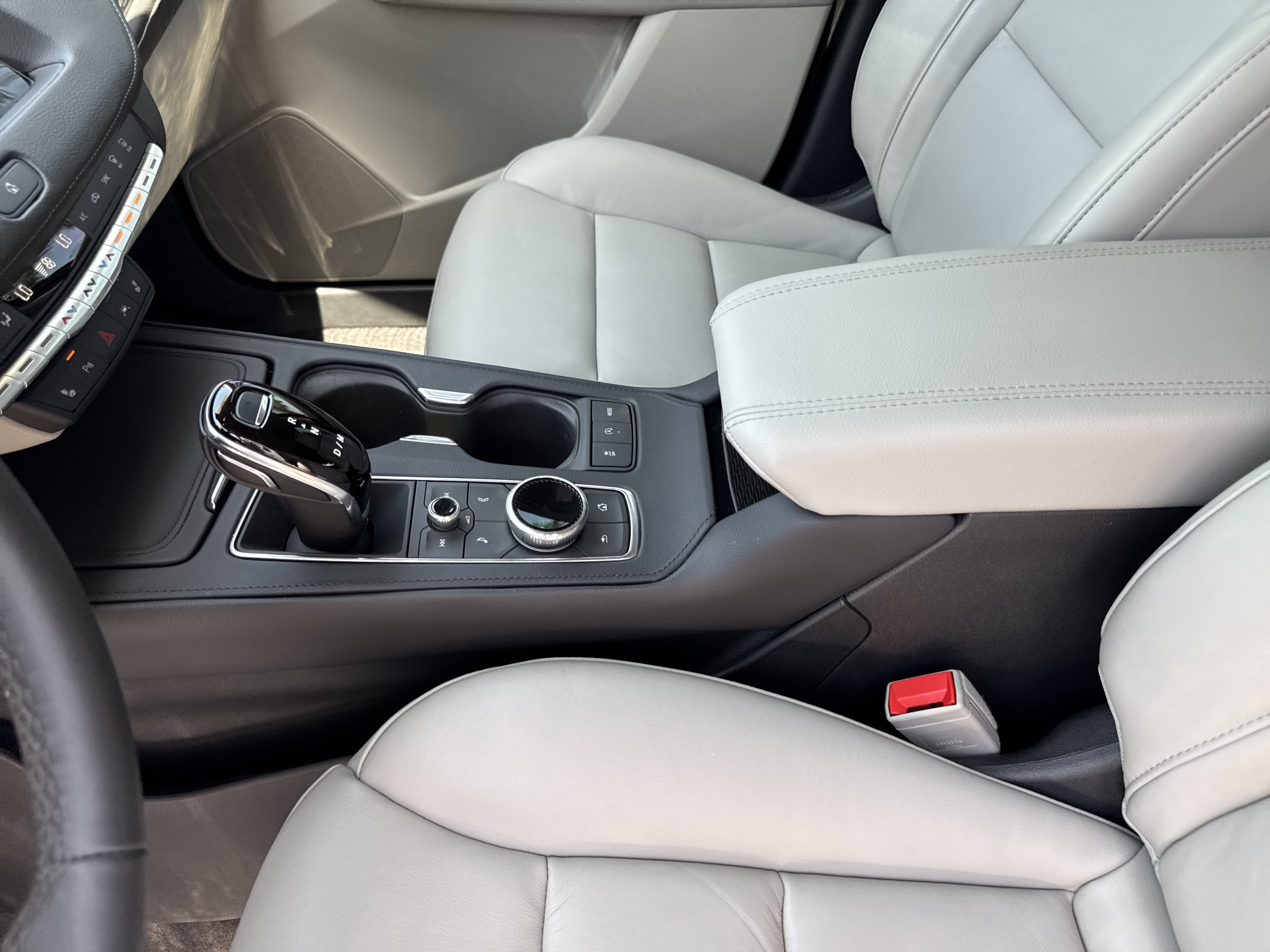 Certified 2023 Cadillac XT4 Premium Luxury w/ Cold Weather Package FWD image 22
