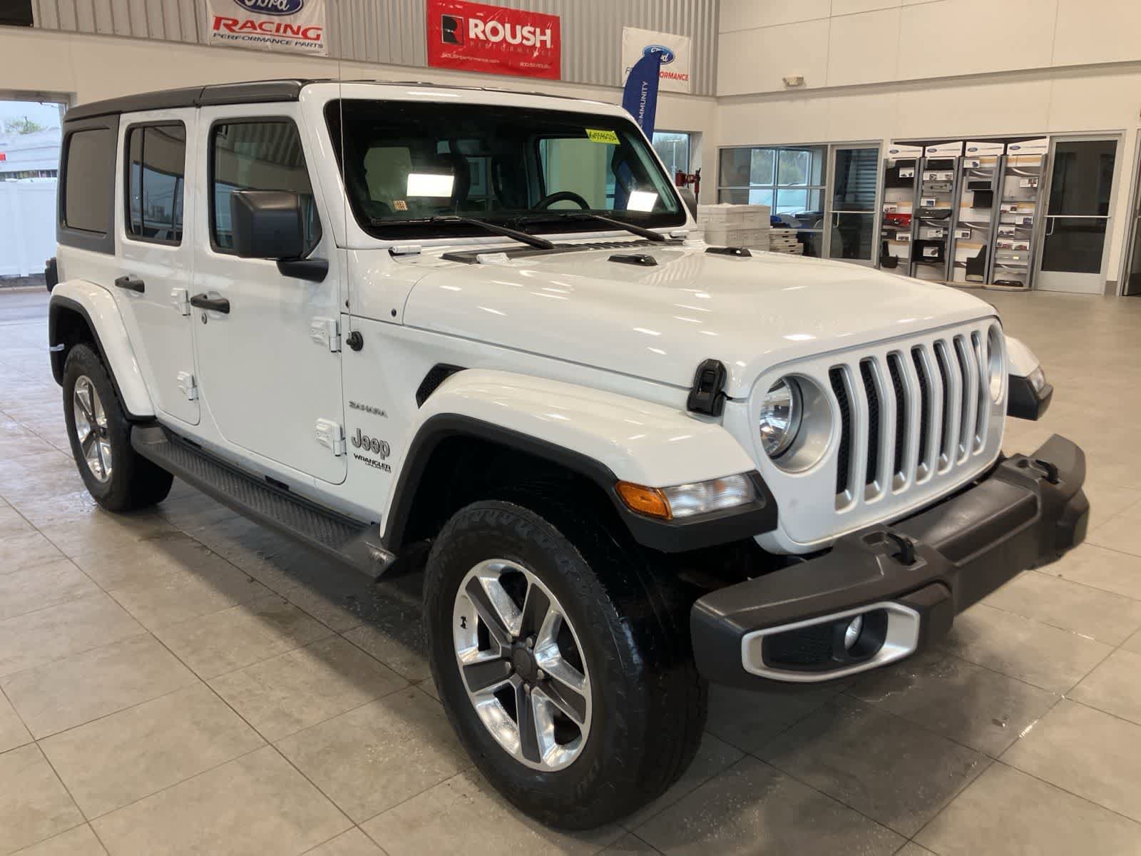 Used 2019 Jeep Wrangler Unlimited Sahara image 3