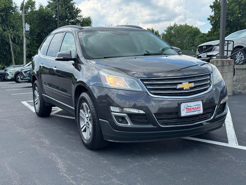 Used 2016 Chevrolet Traverse LT FWD image 2