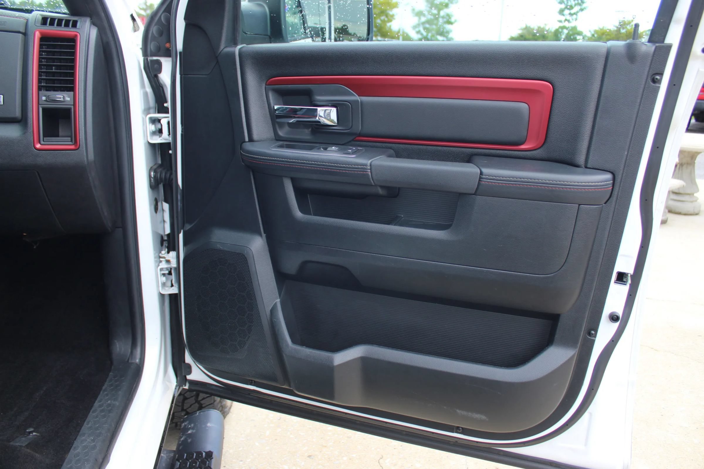 Used 2016 RAM 1500 Rebel w/ Luxury Group AWD/4WD image 29