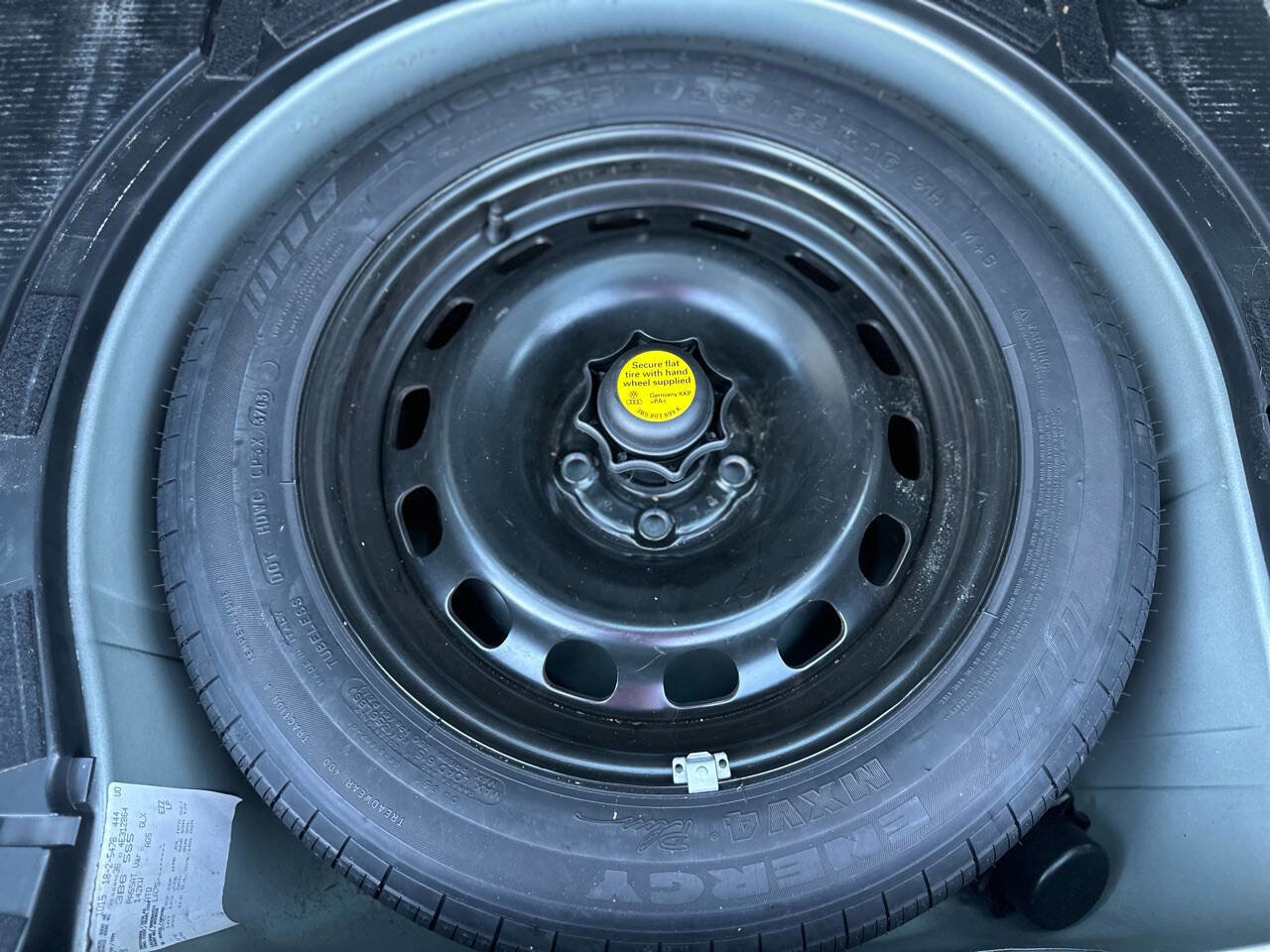 Used 2004 Volkswagen Passat GLX image 20