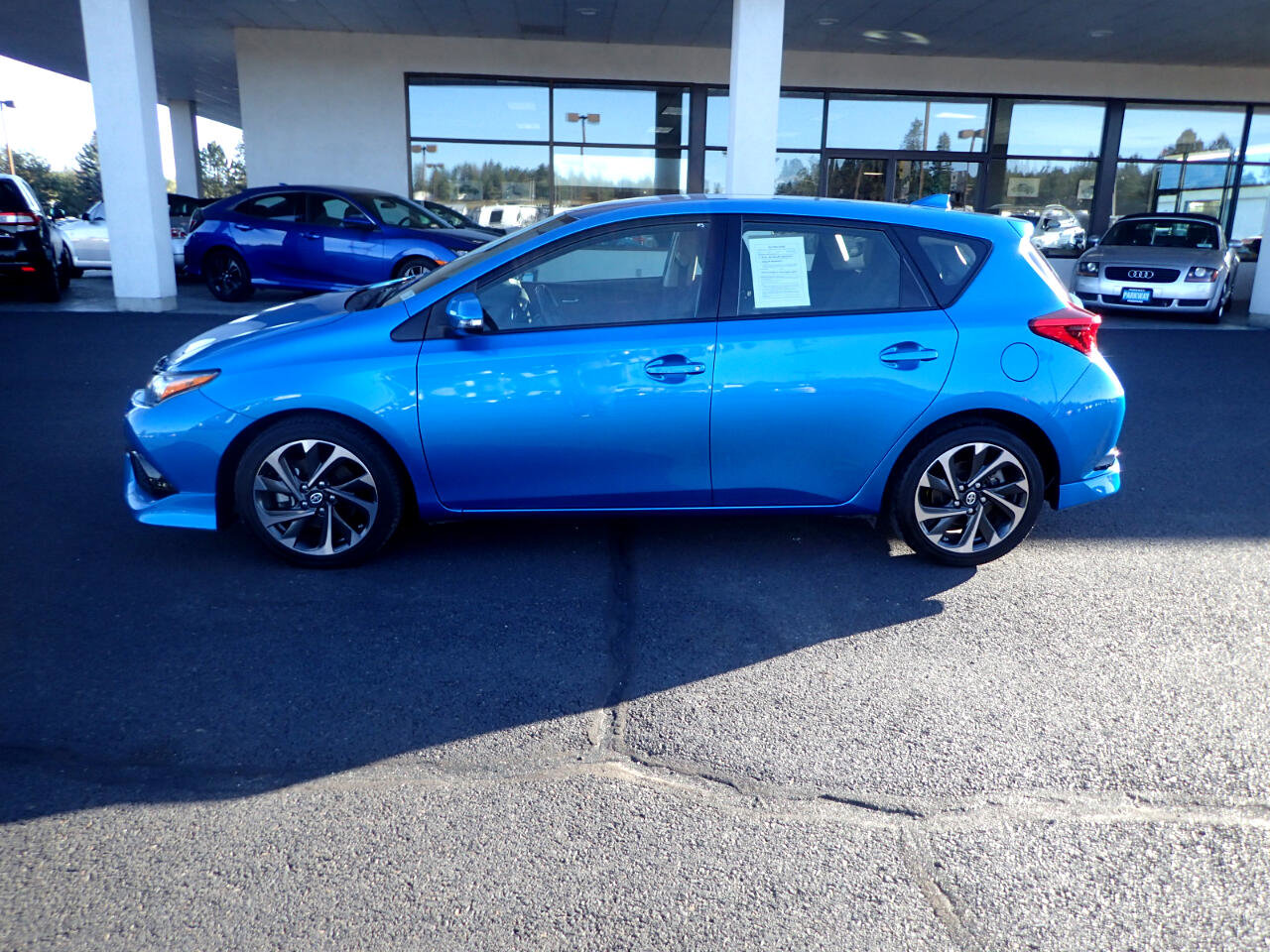 Used 2016 Scion iM image 2