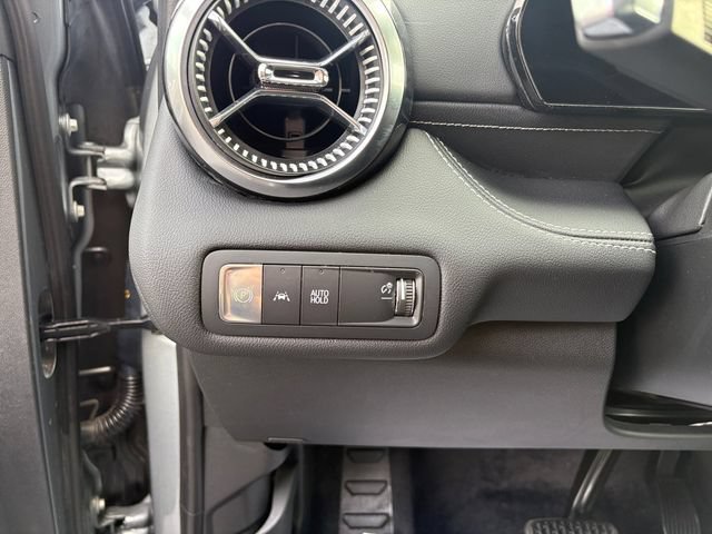 Used 2024 Chevrolet Blazer EV LT AWD/4WD image 20