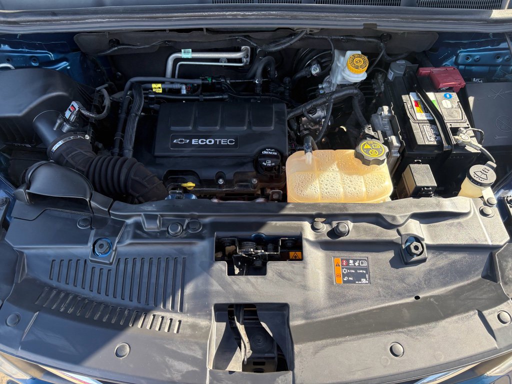 Used 2020 Chevrolet Trax LT w/ LT Convenience Package image 28