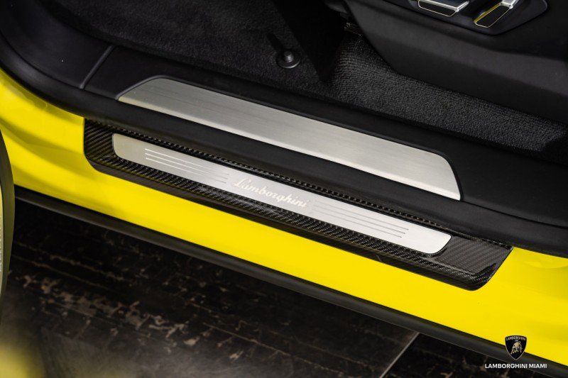 Used 2019 Lamborghini Urus image 21