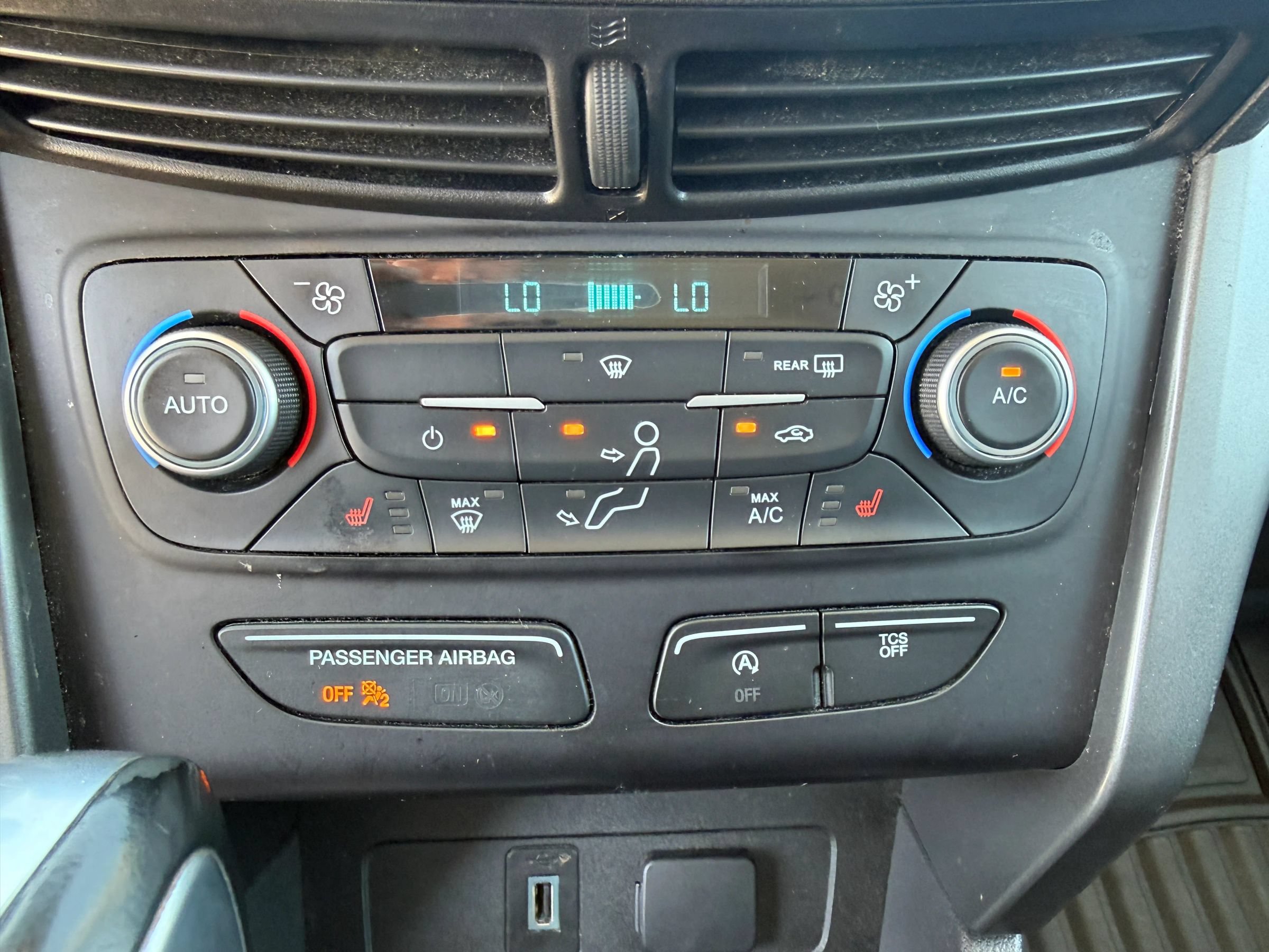 Used 2018 Ford Escape SEL AWD/4WD image 18