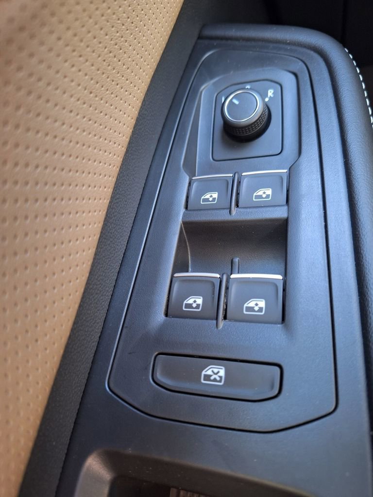 New 2026 Volkswagen Atlas Cross Sport SE image 20