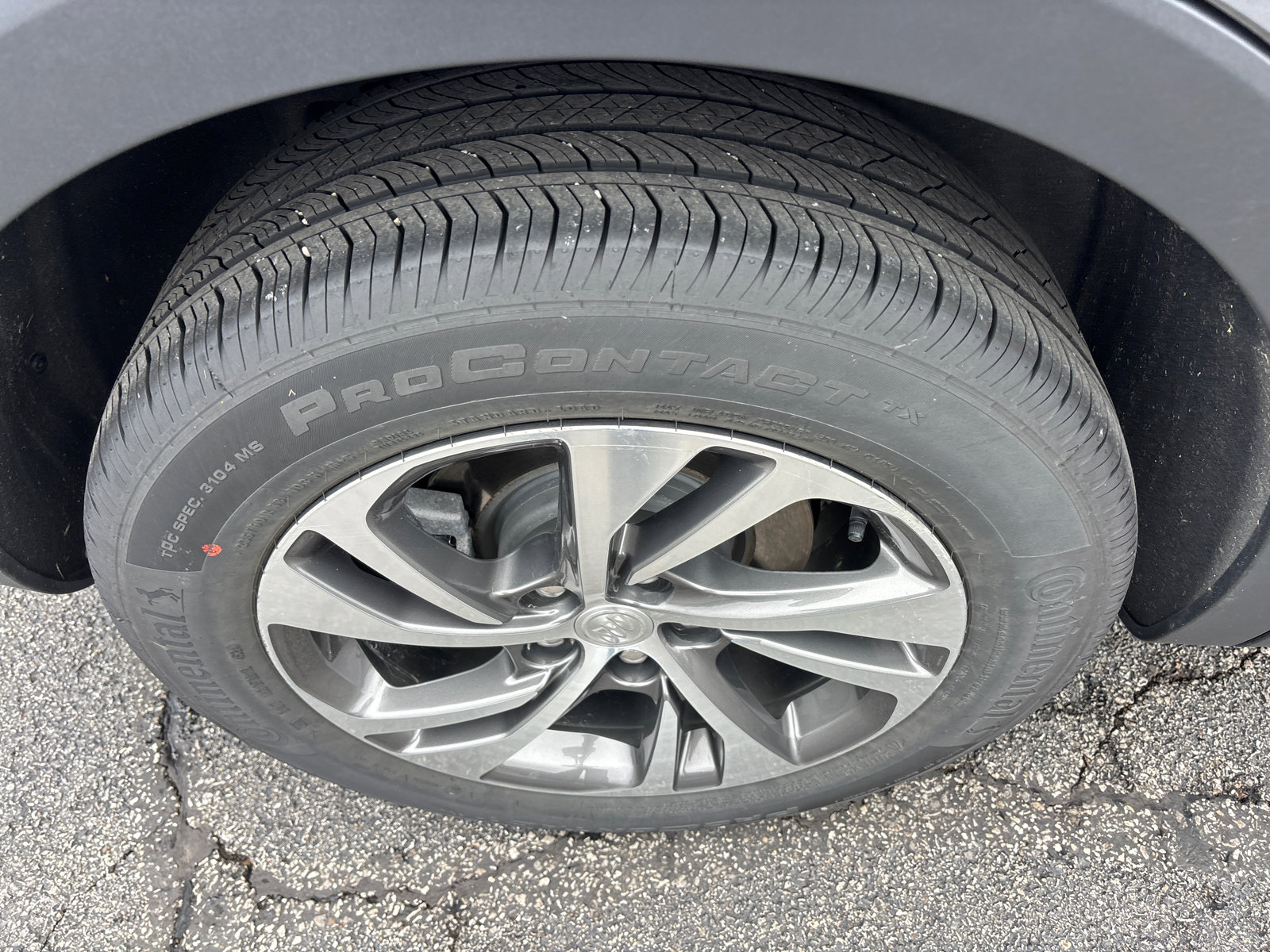 Used 2021 Buick Envision Essence w/ Technology Package I FWD image 10