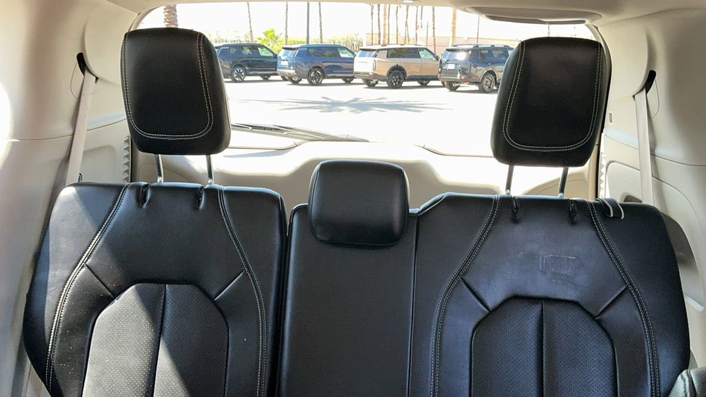 Used 2023 Nissan Frontier SV w/ Tow Package image 39