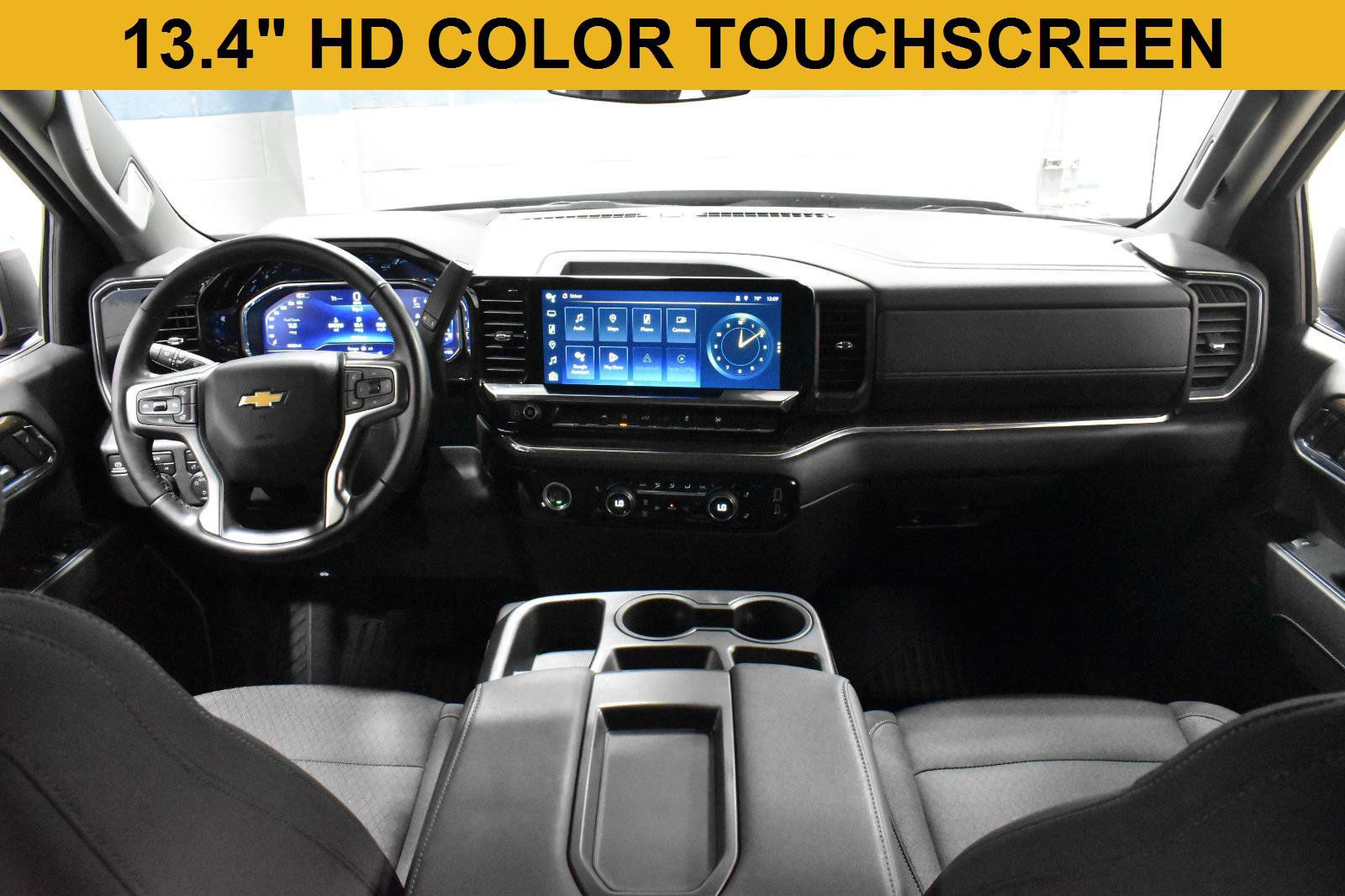 Used 2024 Chevrolet Silverado 1500 LT AWD/4WD image 2