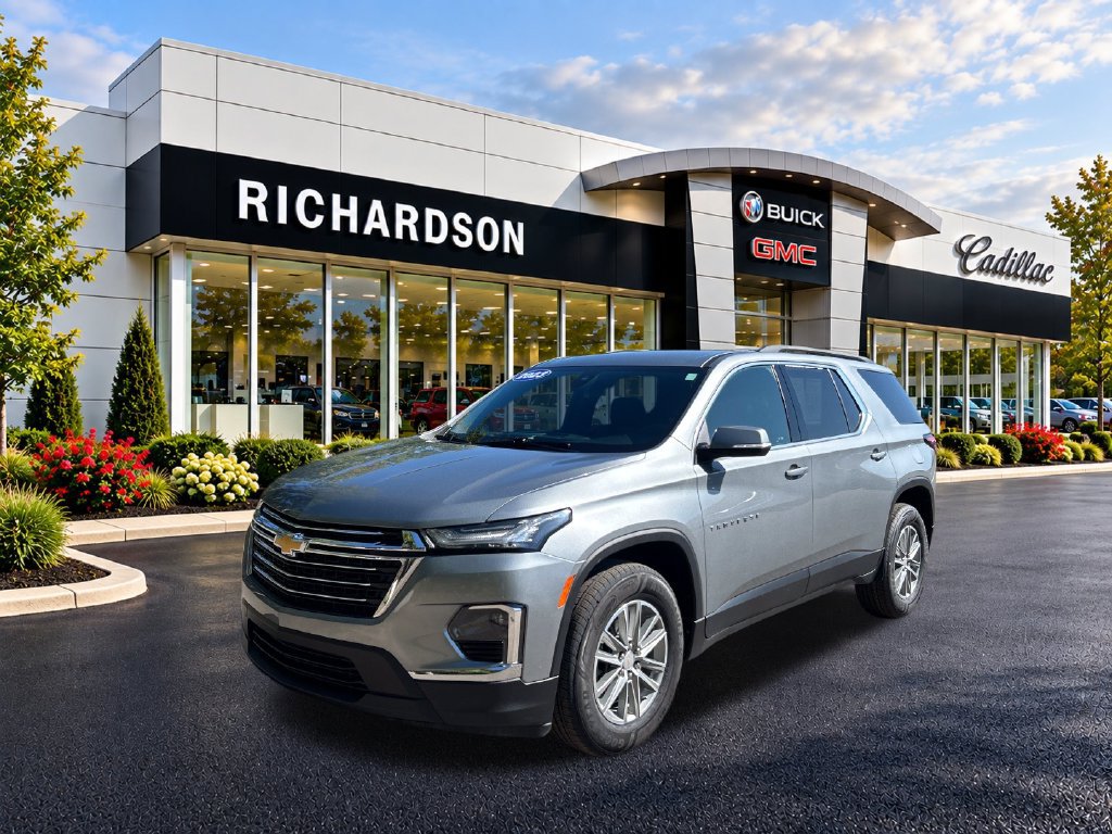Used 2023 Chevrolet Traverse LT