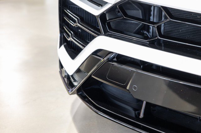 Used 2022 Lamborghini Urus AWD/4WD image 26
