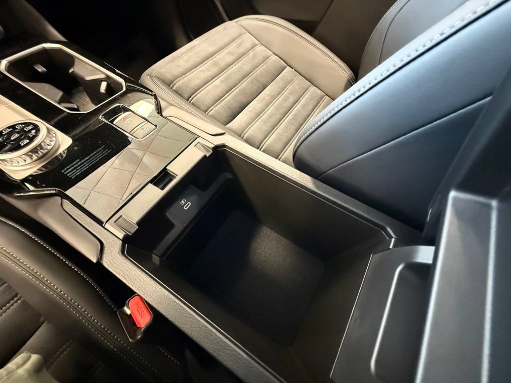New 2026 Mitsubishi Outlander AWD image 22
