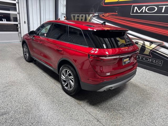 Used 2025 Lincoln Corsair AWD image 15