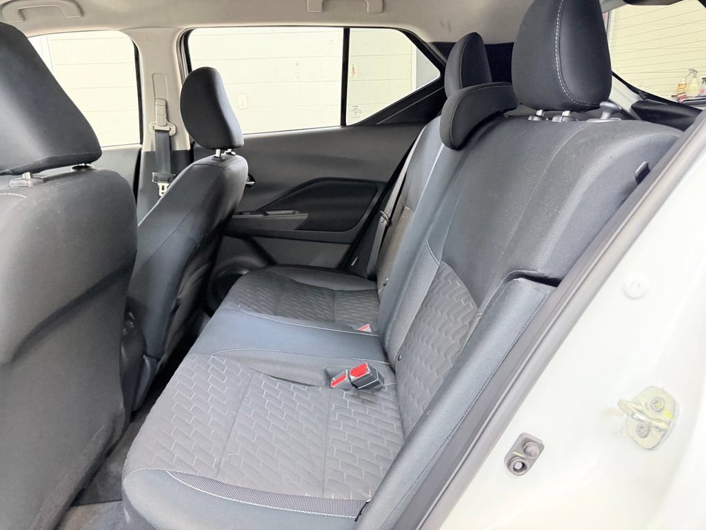 Used 2023 Nissan Kicks SV FWD image 18