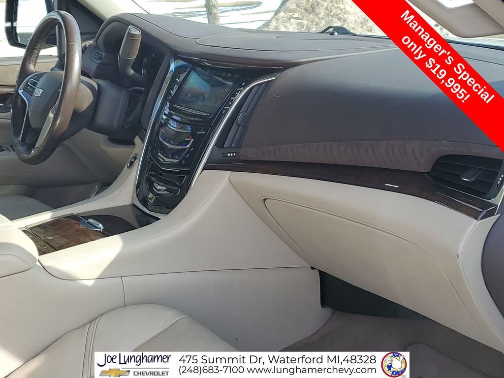 Certified 2016 Cadillac Escalade ESV Luxury image 31