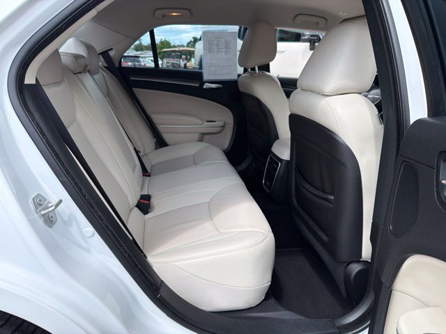 Used 2019 Chrysler 300 Touring L w/ Quick Order Package 22F RWD image 18