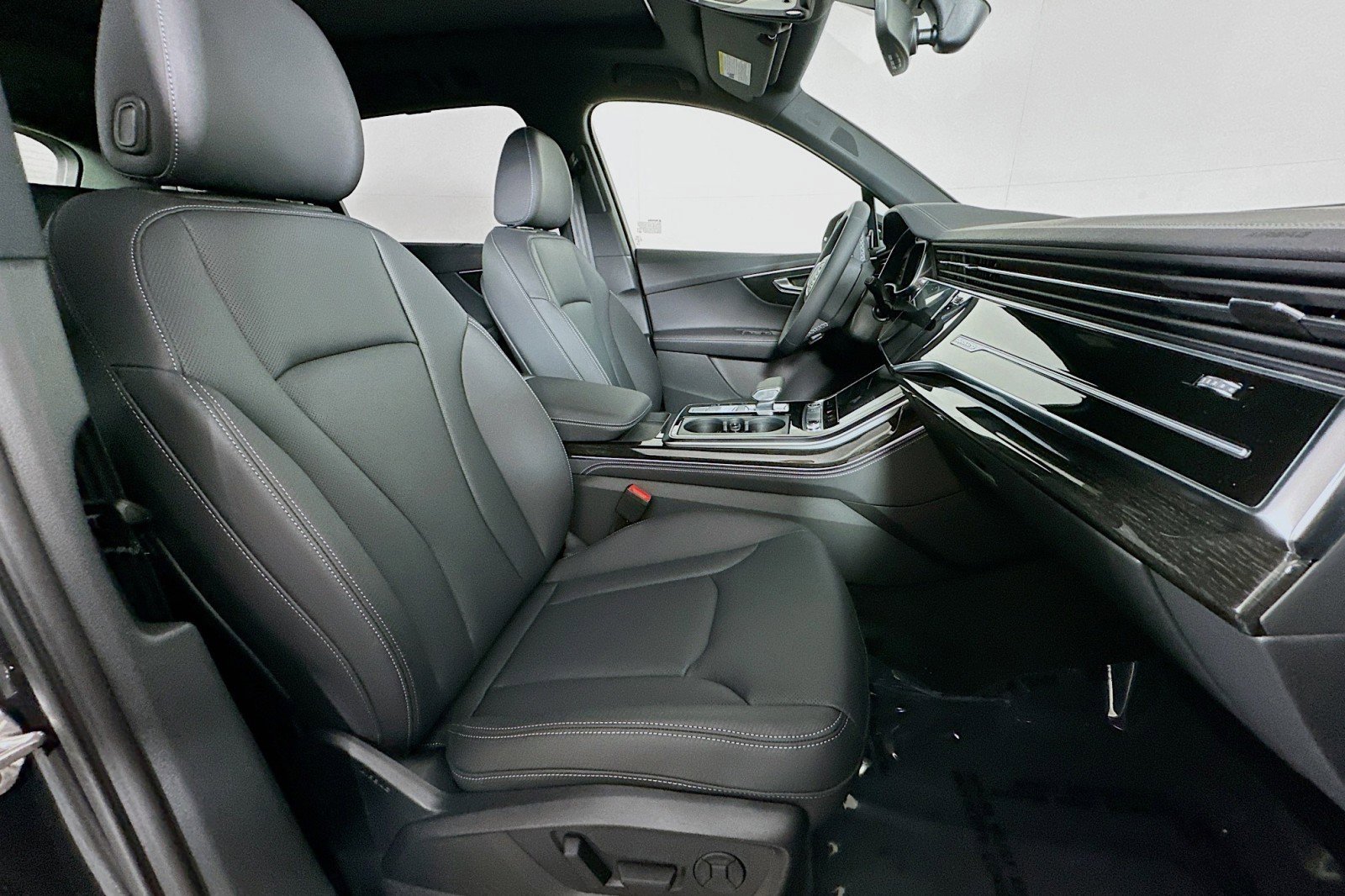 New 2025 Audi Q7 3.0T Premium Plus image 8