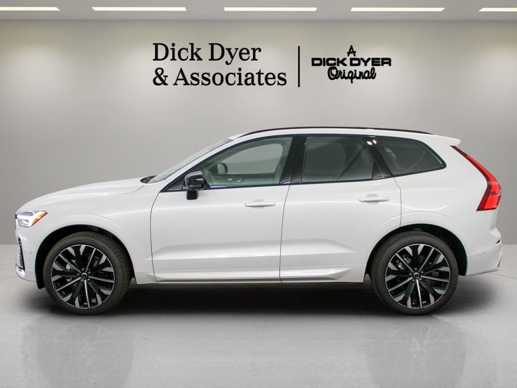 New 2026 Volvo XC60 B5 Ultra w/ Protection Package Premier AWD/4WD image 5