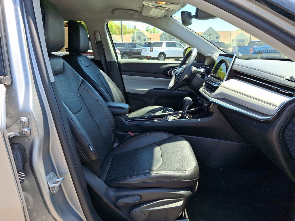 Used 2022 Jeep Compass Limited AWD/4WD image 13