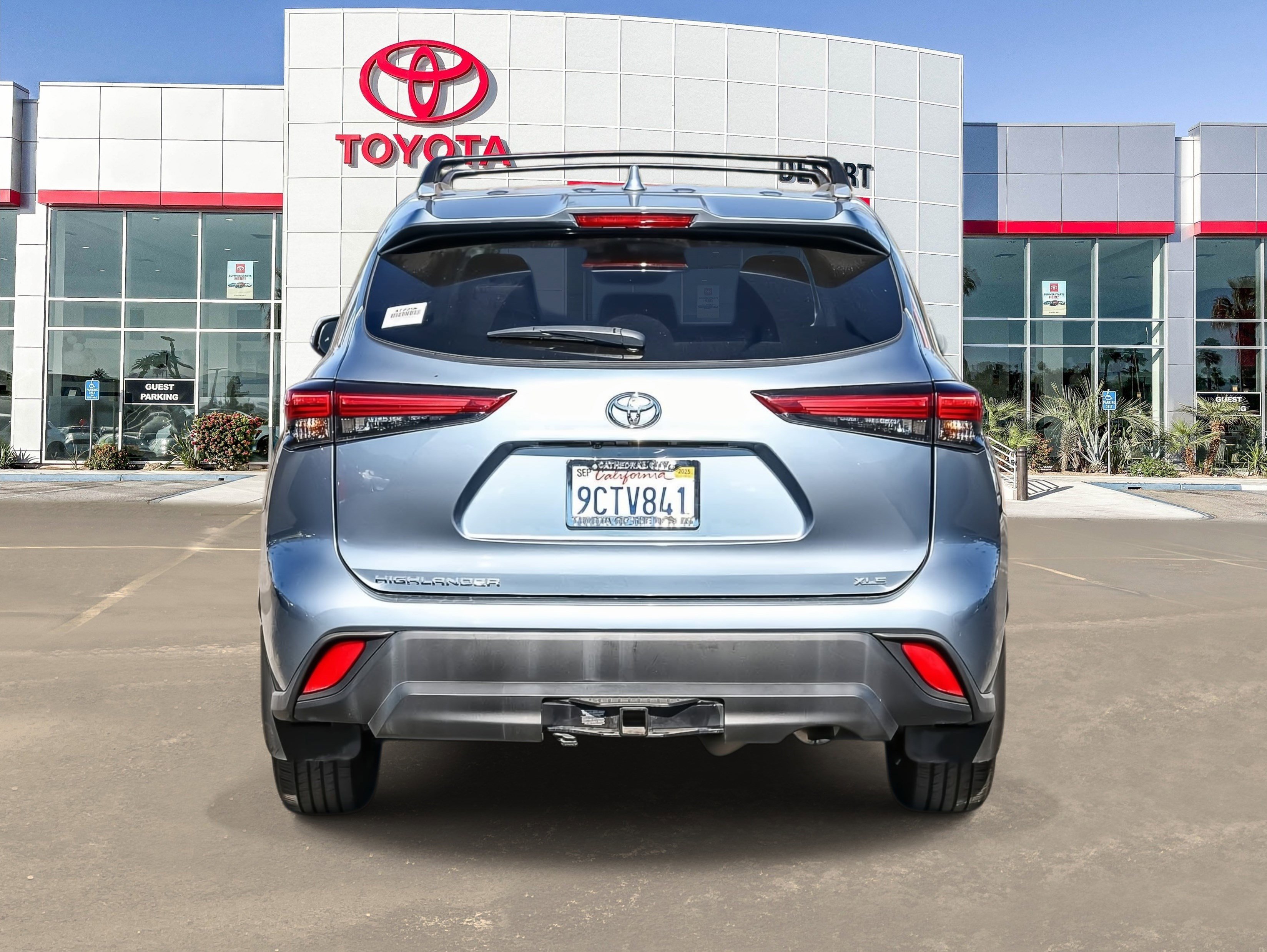 Certified 2022 Toyota Highlander XLE image 6