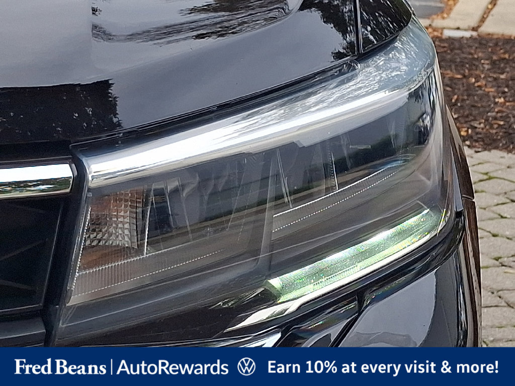 Certified 2024 Volkswagen Taos S FWD image 12