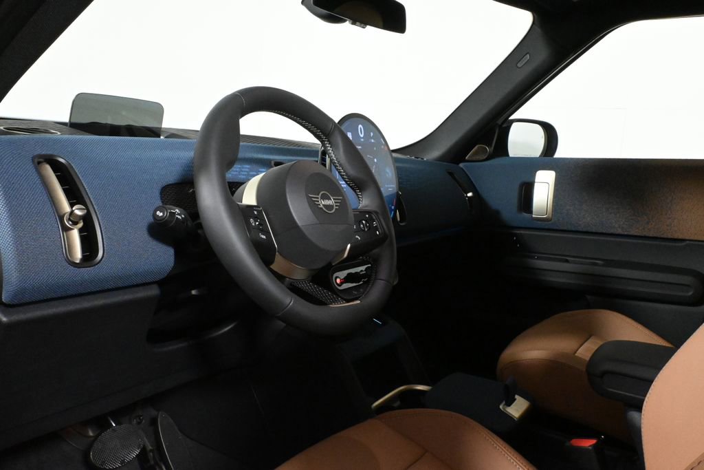 Used 2025 MINI Cooper Countryman S w/ Comfort Package Max image 15