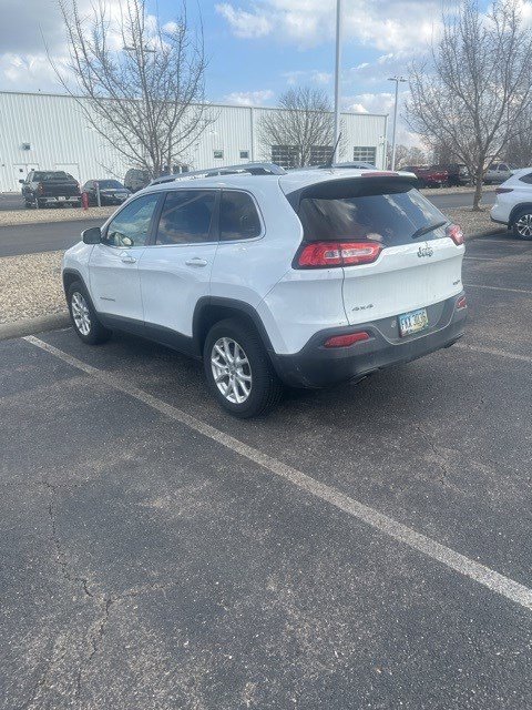 Used 2014 Jeep Cherokee Latitude w/ Cold Weather Group image 3